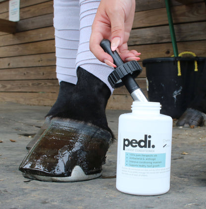 Pedi. A Hoof Conditioner (half pint/pint) - Riders Choice Supply Co