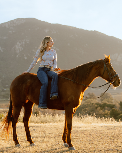 D. D. Impulsion & Straightness KASSIDY Long Sleeve Signature Sunshirt