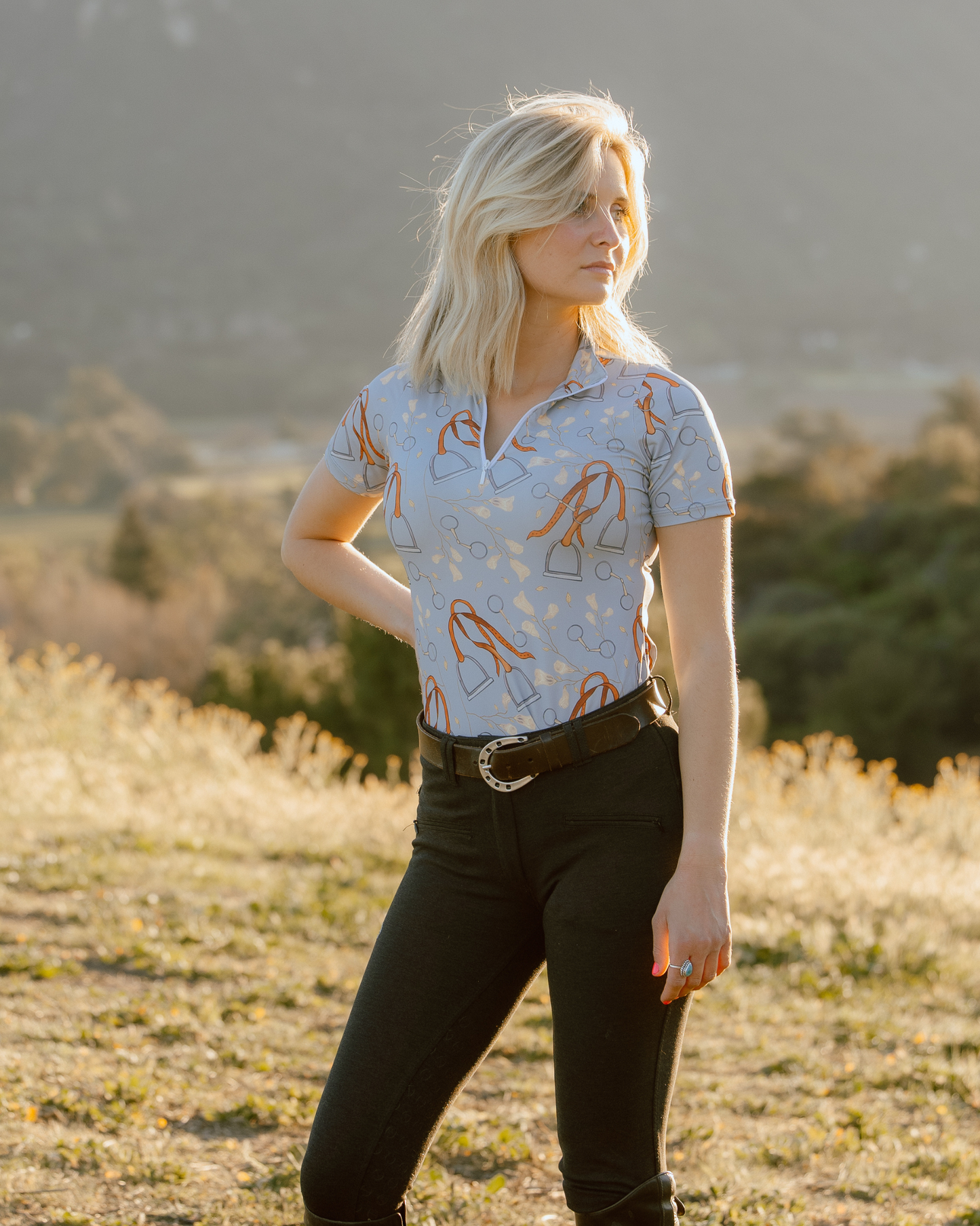 D. D. Impulsion & Straightness KASSIDY Short Sleeve Signature Sunshirt