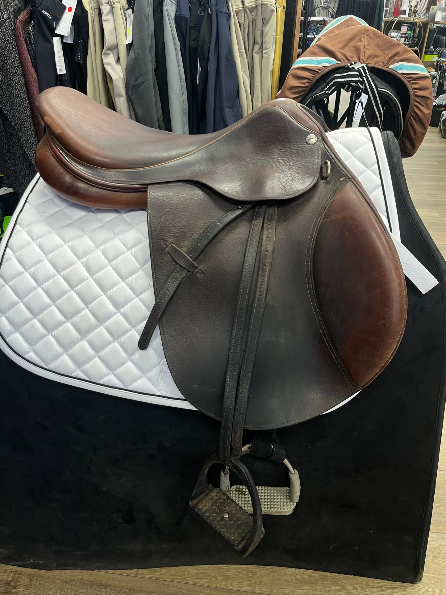 Pessoa Saddle 18” –  Pre Loved