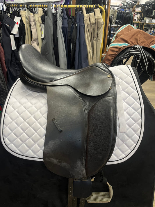 Collegiate Dressage Saddle 17.5” - Pre Loved