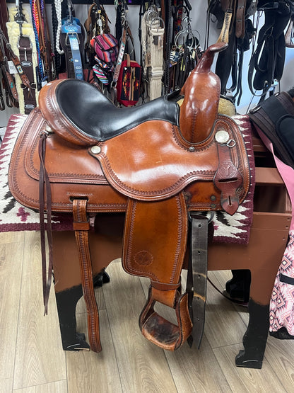 Circle Y Western Saddle 15” - Pre Loved