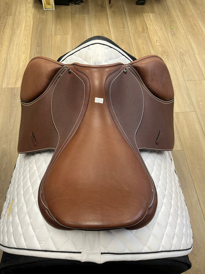 Ovation Competition XCH Jumping Saddle 16.5 - Pre Loved