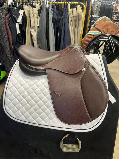 Beval All-Purpose Saddle 16” - Pre Loved