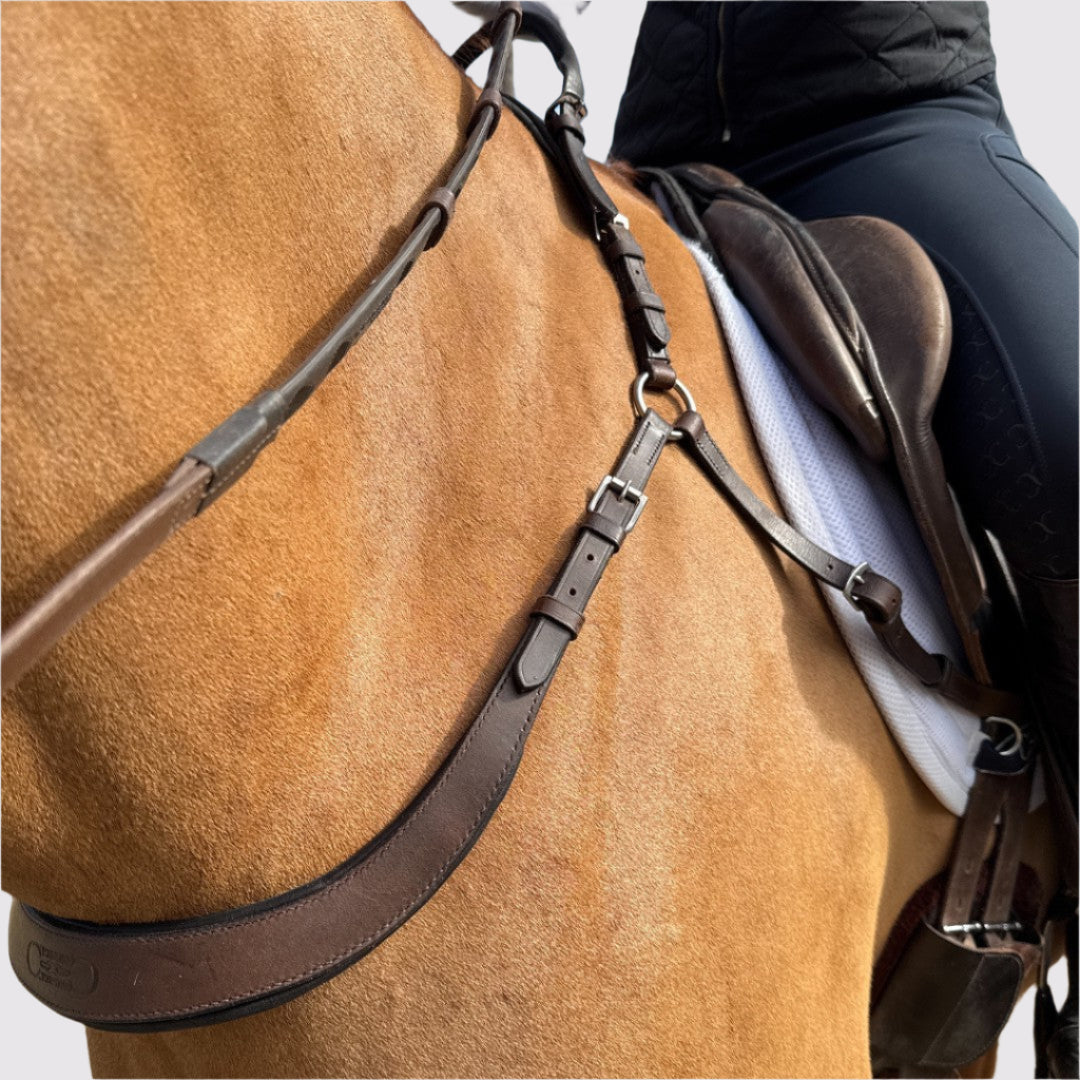 Free Motion Breastplate with Double Neck Strap - Riders Choice Supply Co