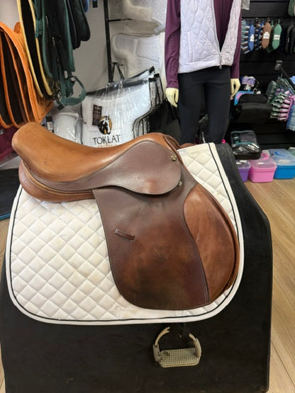 PRE-LOVED: Camelot Saddle 17"