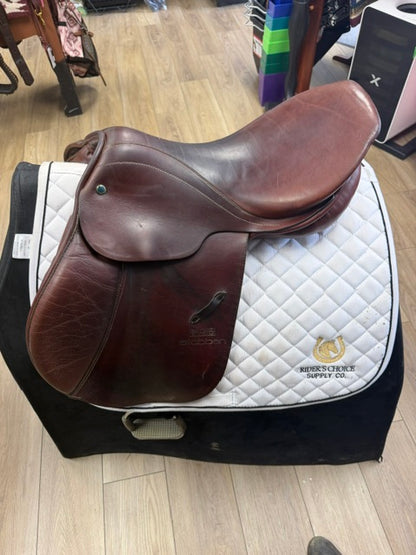 PRE-LOVED: Stubben Saddle 16.5"