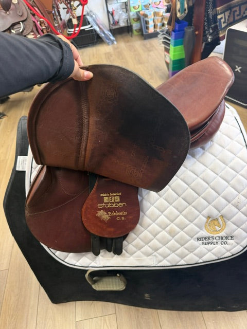 PRE-LOVED: Stubben Saddle 16.5"
