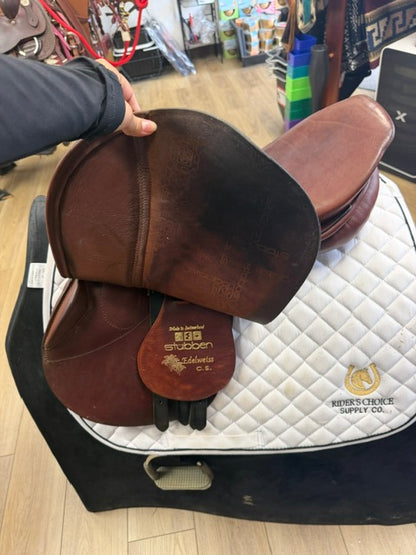 PRE-LOVED: Stubben Saddle 16.5"