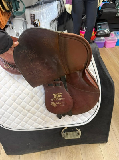 PRE-LOVED: Stubben Saddle 16.5"