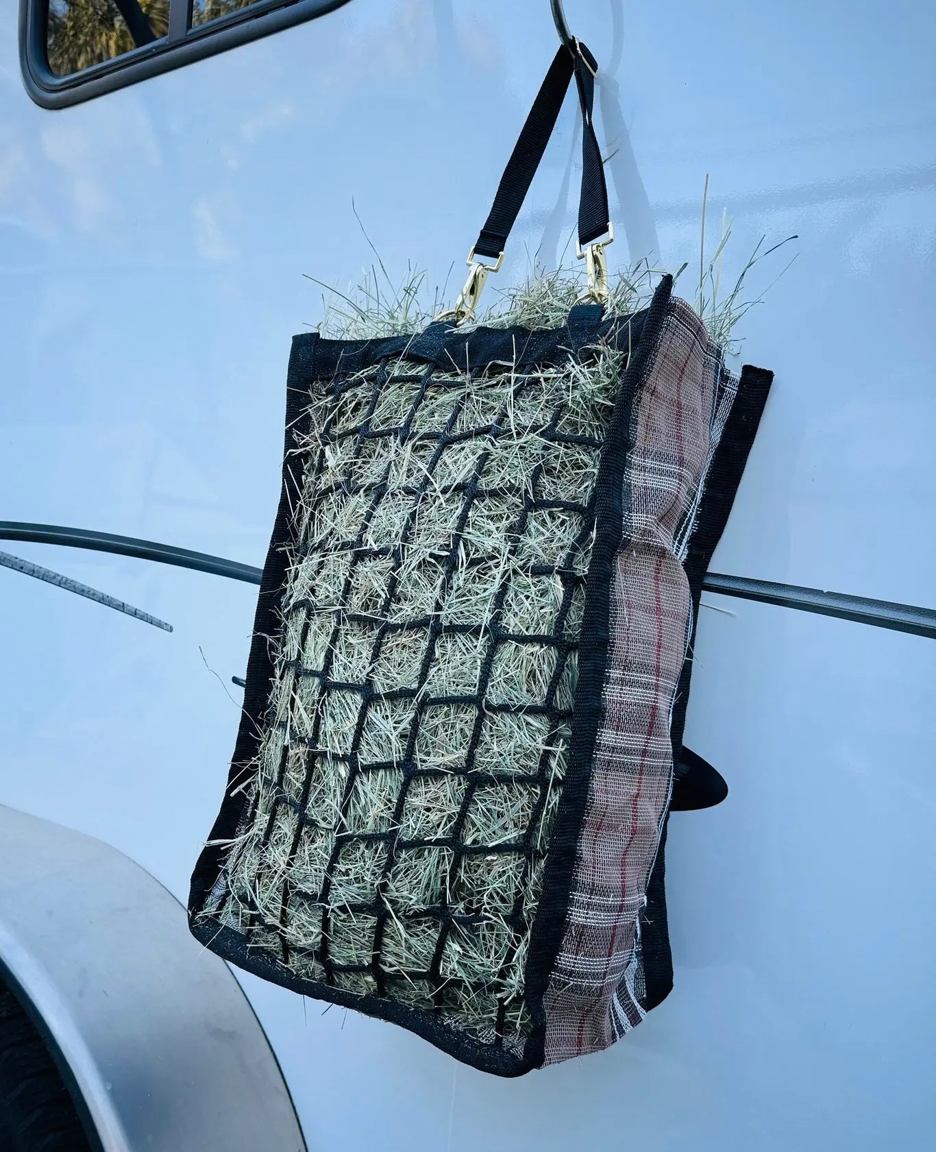 Slow Feed Hay Bag - 1 Flake Capacity - Riders Choice Supply Co